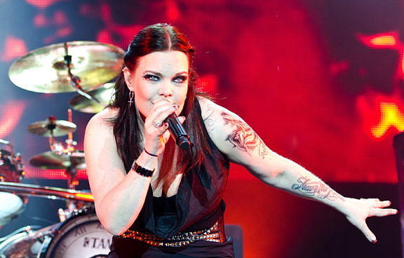 Anette Olzon live mit Nightwish 2012