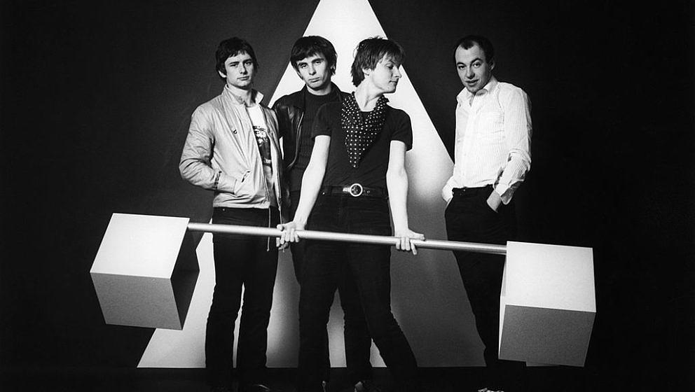 UNITED KINGDOM - JANUARY 01:  Photo of XTC; L-R. Terry Chambers, Colin Moulding, Andy Partridge, Barry Andrews  (Photo by Fin