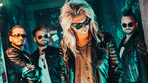 Kissin-Dynamite-2021e_Holger-Fichtner_ Patrick-Schneiderwind