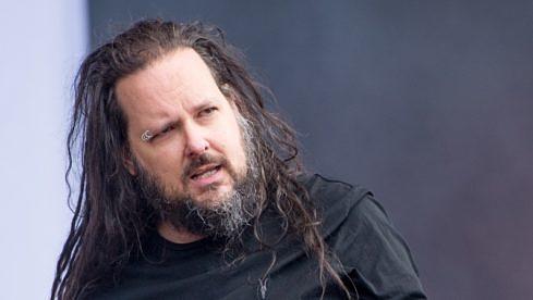 Jonathan Davis mit Korn 2018 beim Download Festival 2018 in Donington