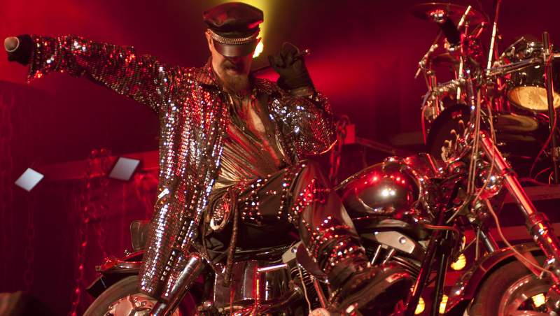 So integrierten Judas Priest ein Motorrad in ihre Bühnenshow