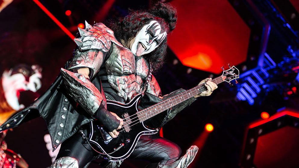 Gene Simmons mit KISS @ Schleyer-Halle Stuttgart, 28.6.2022