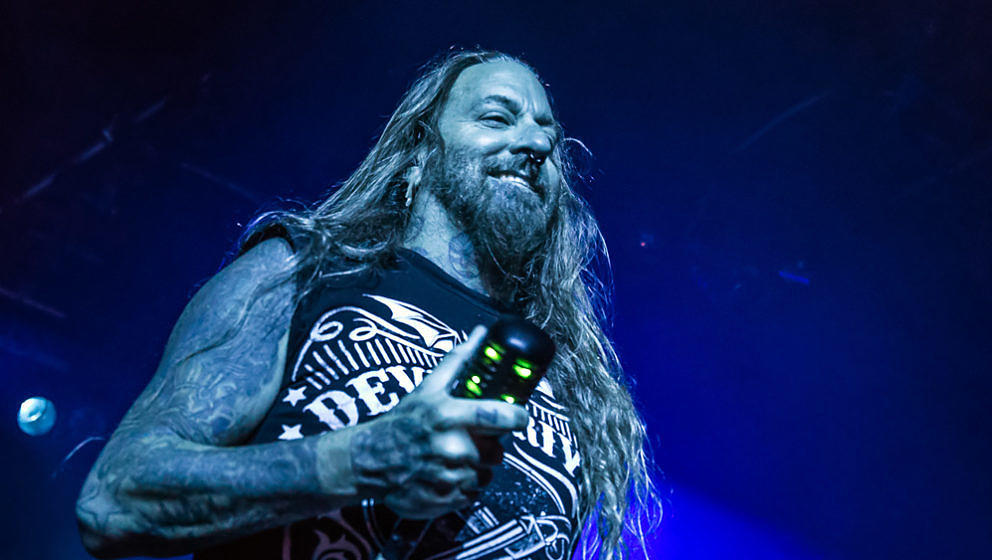 Devildriver live 2017