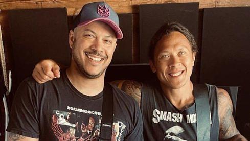 Doc Coyle (l.) freut sich darüber, dass ex-As I Lay Dying-Gitarrist Nick Hipa bei God Forbid einsteigt