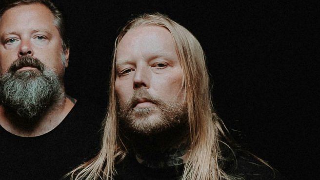 Jesper Strömblad ((r.) mit Peter Iwers von The Halo Effect) fühlt sich geehrt angesichts seines Einfluss auf den Metalcore