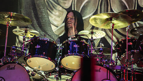 Daniel Erlandsson mit Arch Enemy