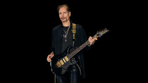 Steve-Vai-2022a_Larry-DiMarzio-k