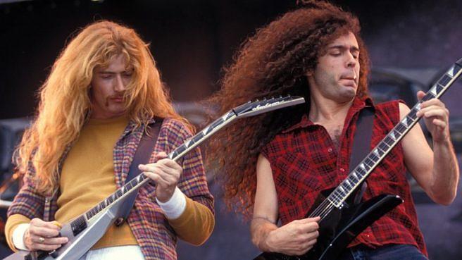 Dave Mustaine (l.) und Marty Friedman mit Megadeth auf der Bühne irgendwann Anfang der Neunziger Jahre