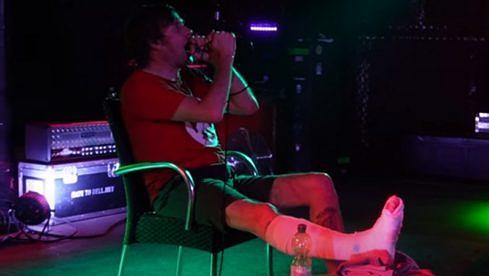 Ein gebrochener Knöchel kann Barney Greenway und Napalm Death nicht aufhalten