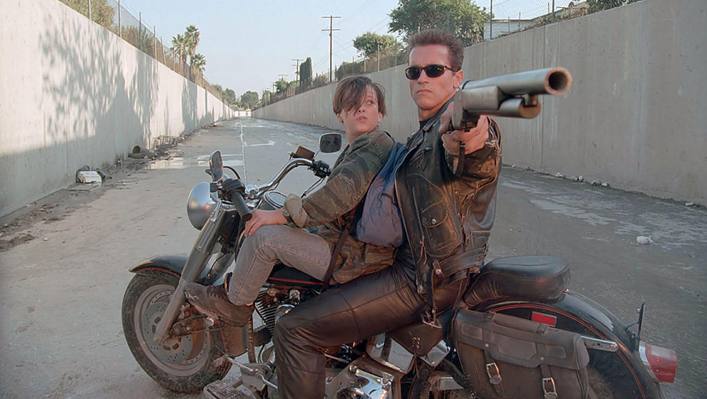 John Connor (Edward Furlong) und Terminator T-800 (Arnold Schwarzenegger)
