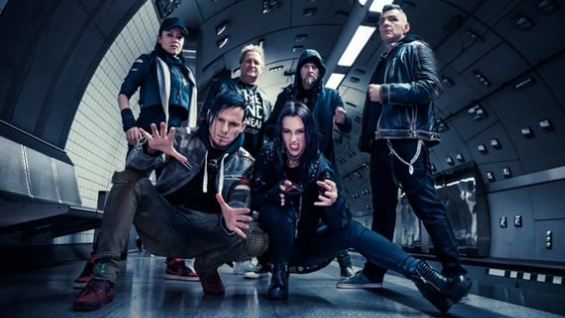 Bei How We End mischen (ehemalige) Musiker von Evanescence, Amaranthe, Nervosa und Primal Fear mit