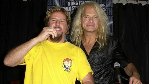 Sammy Hagar (l.) und David Lee Roth 2002 in Los Angeles während einer gemeinsamen Tour
