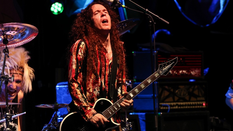 Marty Friedman am 14. April 2023 in der Brooklyn Bowl in Nashville