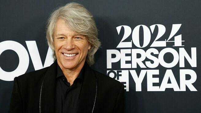 Jon Bon Jovi bei der MusiCares Person of the Year-Gala am 2. Februar 2024 in Los Angeles