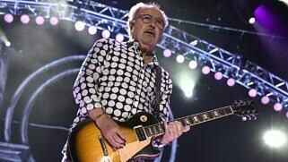 Mick Jones mit Foreigner 2017 im kalifornischen Wheatland