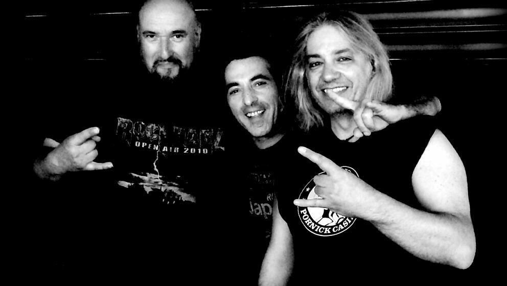 „2015 gab es eine Wiedervereinigung mit Chris Efthimiadis und Manni Schmidt, eine temporäre Reaktivierung des klassisch...