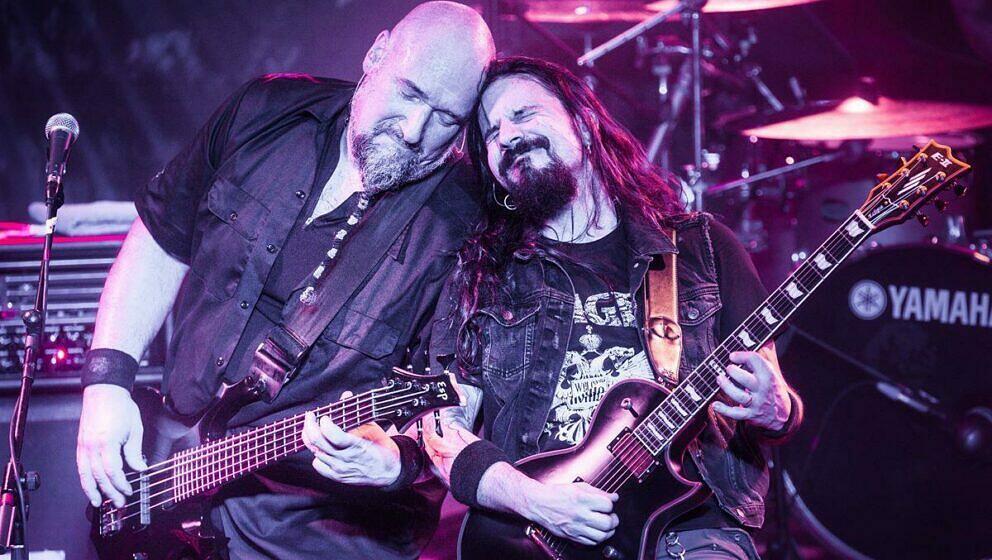 „Ich mit Marcos, dem Gitarristen, der von 2015 bis 2020 dabei war. In der Pandemie ist er wieder nach Teneriffa gezogen ...