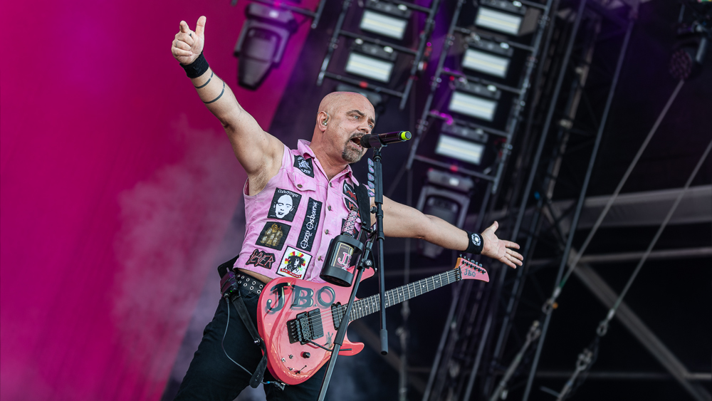 Krankenhaus-J-B-O-verschieben-zwei-Liveshows