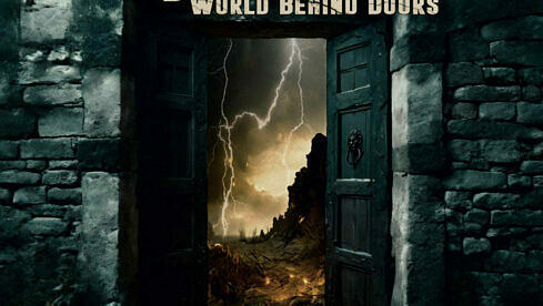 Silvera WORLD BEHIND DOORS