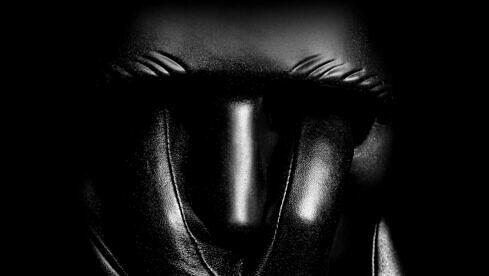 Schöngeist SCHWARZ VOR AUGEN