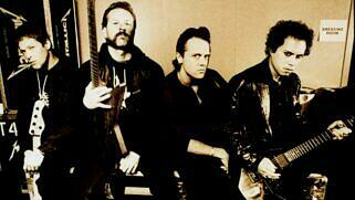 Metallica im Jahr 1996 bei einem Foto-Shooting in der NEC Arena in Birmingham