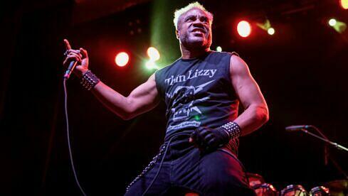 Hirax-Frontmann Katon W. De Pena macht bei Nefarious gemeinsame Sache mit Leuten von Exodus, Death Angel und Heathen