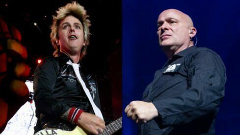 Was entwickelt sich da zwischen Bille Joe Armstrong (l., Green Day) und David Draiman (Disturbed)?