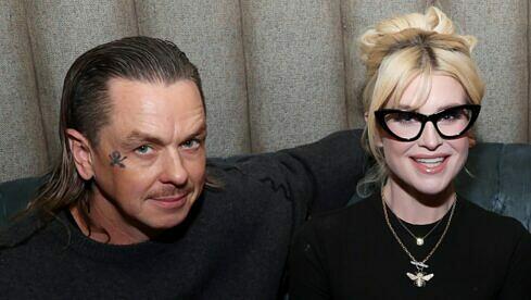 Sid Wilson und Kelly Osbourne haben sich nun offiziell einander versprochen