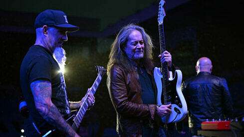 Scott Ian (Anthrax) und Jake E. Lee während der Proben für ihre Auftritte beim „Back to the Beginning“ in Birmingham...
